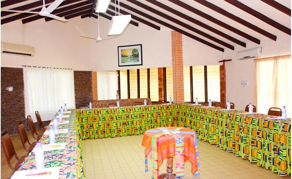 Afrikiko River Front Resort Akosombo Ngoại thất bức ảnh