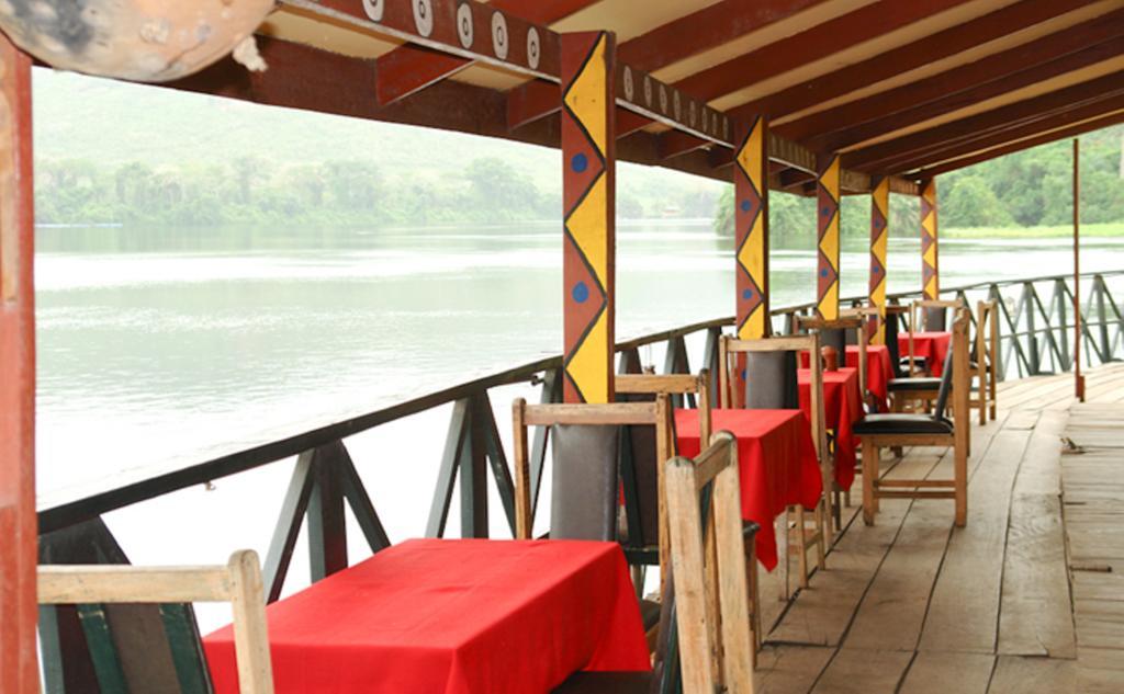Afrikiko River Front Resort Akosombo Ngoại thất bức ảnh
