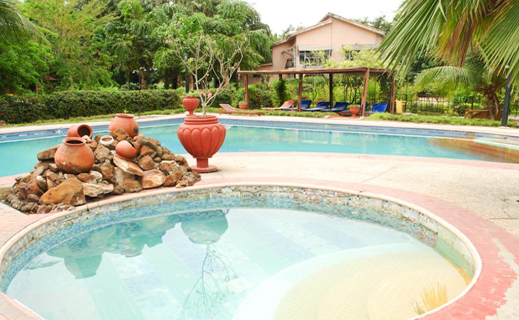 Afrikiko River Front Resort Akosombo Ngoại thất bức ảnh