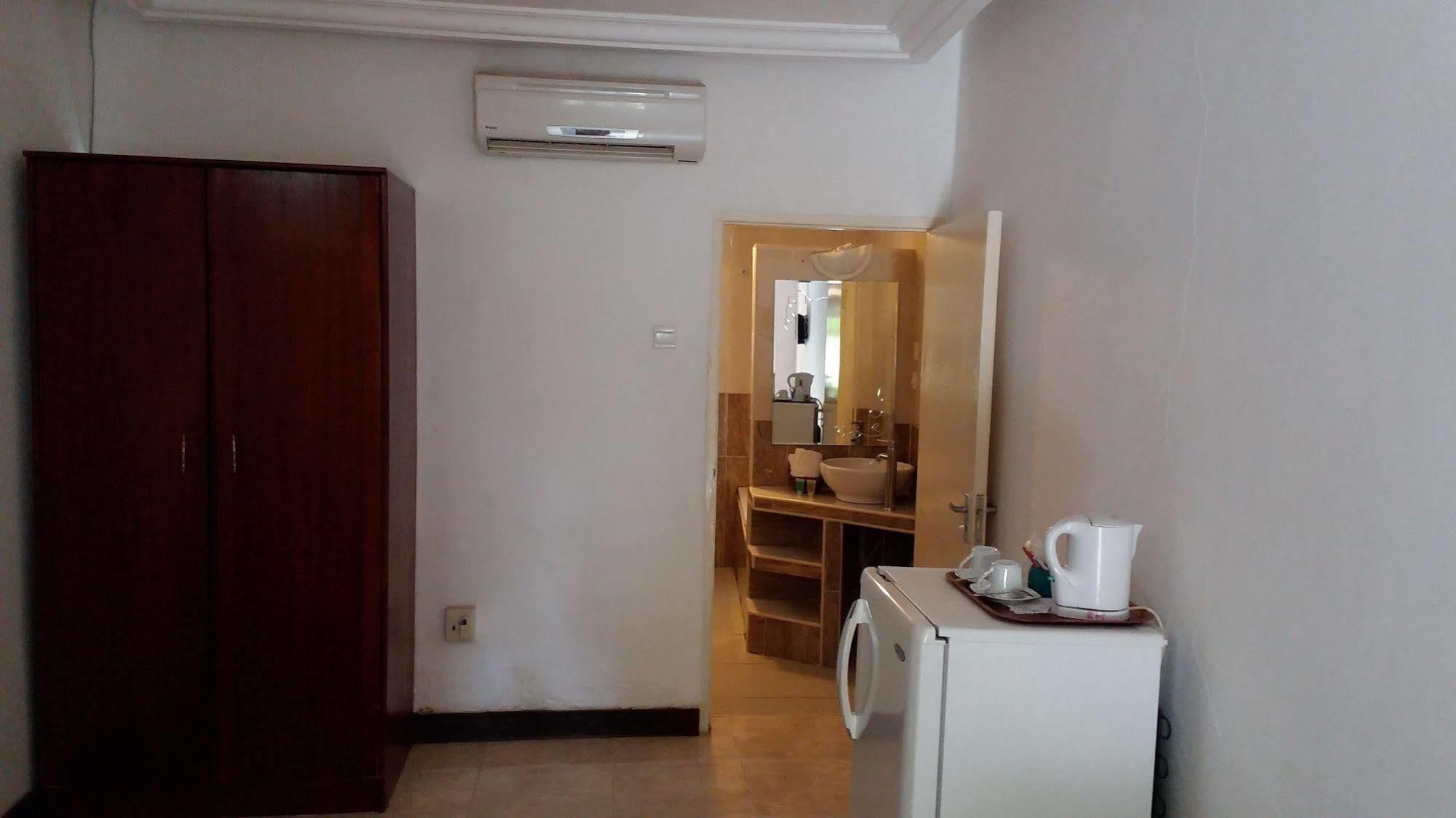 Afrikiko River Front Resort Akosombo Ngoại thất bức ảnh