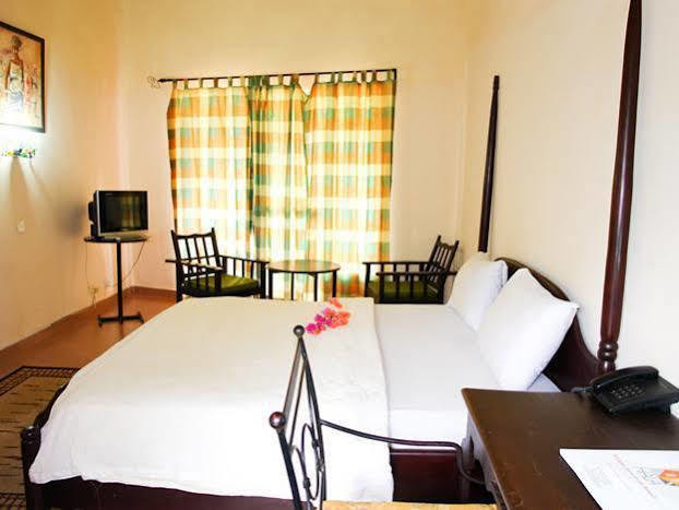 Afrikiko River Front Resort Akosombo Ngoại thất bức ảnh